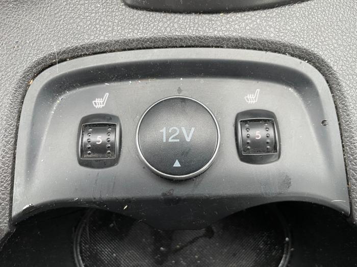 2013 ford focus se-sedan with 141999 miles for sale near elk-river, minnesota 13865b95a9f748e4aaf72e31af29e5df.jpeg