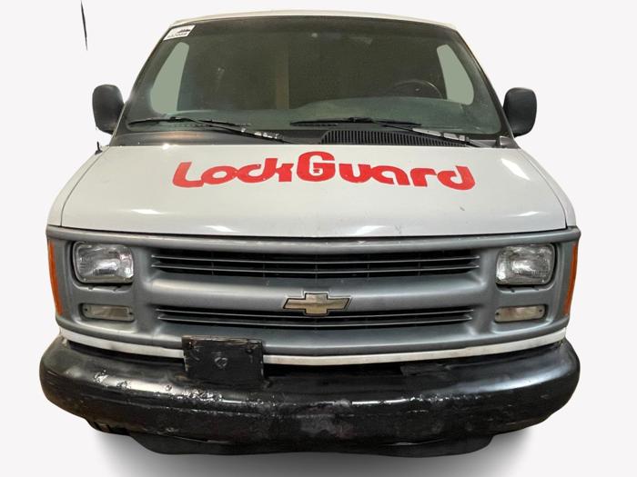 2000 chevrolet express with 344483 miles for sale near elk-river, minnesota 138ef1938a4945e7972f8117e0bfcbaf.jpg
