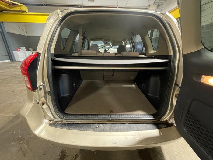 2006 toyota rav4 base-i4-4wd with 175445 miles for sale near elk-river, minnesota 13a4e6ec4f074a32a0882cf092c27a98.jpeg