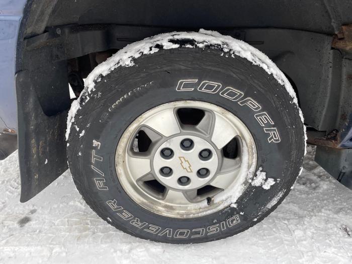 2001 chevrolet tahoe 4wd with 174356 miles for sale near fridley, minnesota 13c1c490f4d34fb0b31cd0941839898b.jpeg