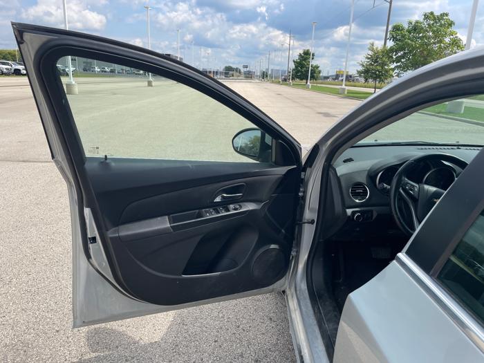 2013 chevrolet cruze 1lt-auto with 201654 miles for sale near rochester, minnesota 13cf5119addf4eafad238d5ae82edc9c.jpeg