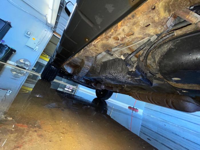 2009 ford escape limited-fwd-v6 with 195306 miles for sale near elk-river, minnesota 13e2b8e605cd44d8be57907e32219306.jpeg