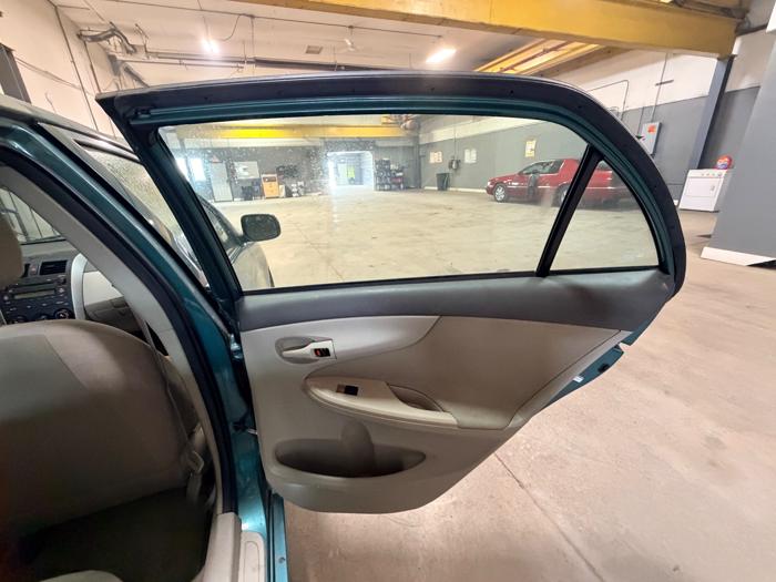 2009 toyota corolla base-4-speed-at with 157405 miles for sale near elk-river, minnesota 1435840f6cf74901be48676d5e159933.jpeg