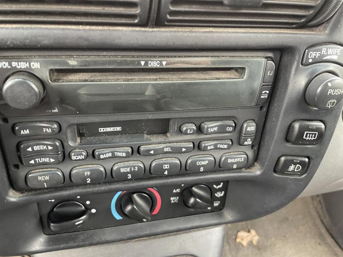 1999 ford explorer-sport sel with 165132 miles for sale near elk-river, minnesota 143f627ccc6643e295fce66bb0d41b02.jpg