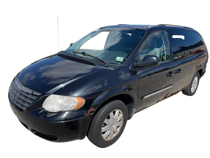 2006 chrysler town-&-country touring with 209387 miles for sale near elk-river, minnesota 146341f35d0649e894a5a5784d4127bf.jpg