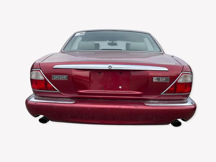 1998 jaguar xj-sedan xj8 with 122279 miles for sale near elk-river, minnesota 147ac76656f649d98d3dccd7c14991cf.jpg