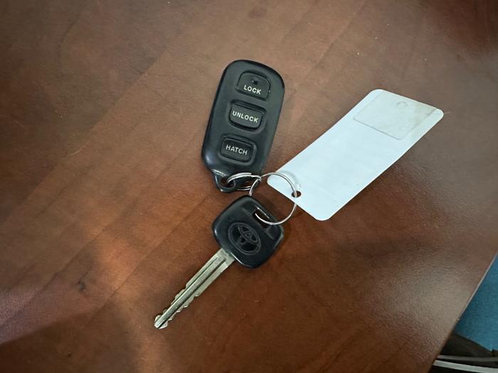 2003 toyota matrix 2wd with 140337 miles for sale near elk-river, minnesota 14d6d61461bb4b8c9ac9764d01e7c066.jpeg