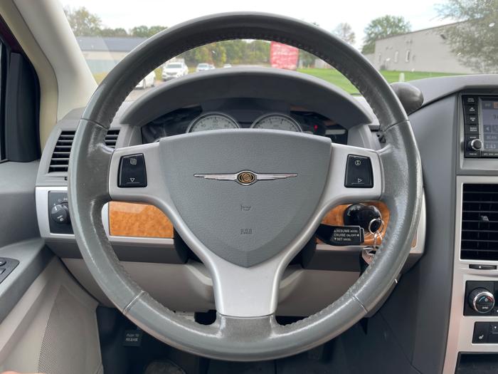 2008 chrysler town-&-country limited with 80731 miles for sale near elk-river, minnesota 14d6d83066bf4de5bb70a1187778e15e.jpeg