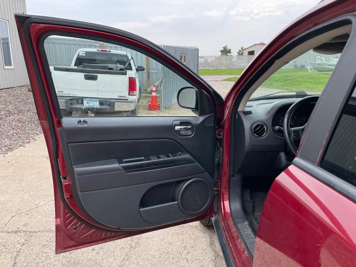 2012 jeep compass latitude-4wd with 141532 miles for sale near elk-river, minnesota 14db4c9c0c11415a881719af9da4cb1d.jpeg