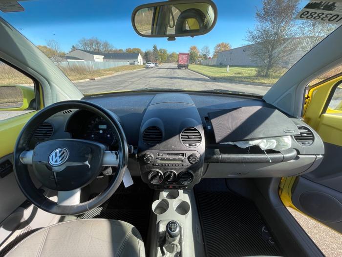 2001 volkswagen new-beetle glx with 161515 miles for sale near elk-river, minnesota 14de3d75e2f345628edbee3bb37b90c9.jpeg