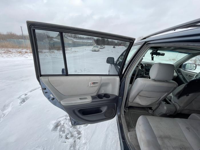 2007 toyota highlander v6-2wd with 217086 miles for sale near elk-river, minnesota 14df9ec25f1c4a8b98995af33372715f.jpeg