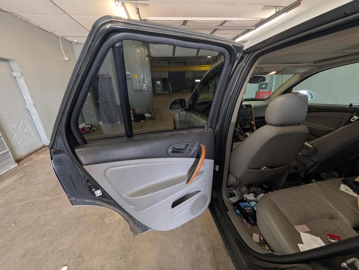 2006 saturn vue awd-v6 with 217644 miles for sale near elk-river, minnesota 1508c3aa7b7447bb8bac70a3eaeb4d5e.jpg