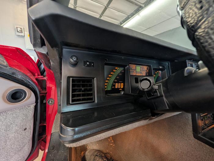 1989 chevrolet corvette coupe with 97012 miles for sale near elk-river, minnesota 1516302b10ec46ac956949e0eeff17f6.jpg