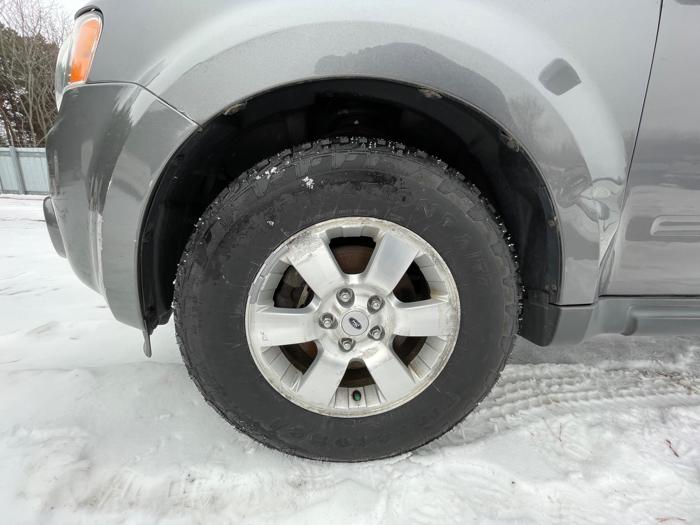 2009 ford escape limited-fwd-i4 with 124170 miles for sale near elk-river, minnesota 151bf8b36410417aa60895f14f9e6f6b.jpeg