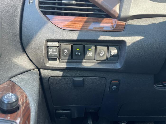 2017 toyota sienna xle-7-passenger-awd with 111218 miles for sale near rochester, minnesota 15415b5e6700427f93a24228b2d7066e.jpeg