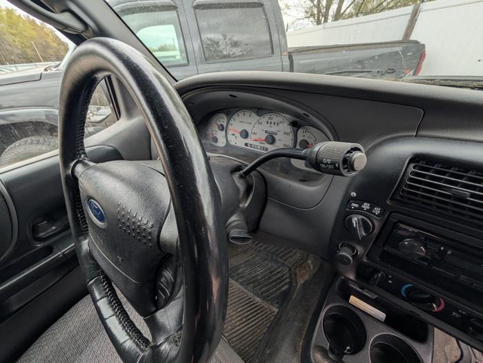 2003 ford ranger xlt-supercab-4wd with 194147 miles for sale near elk-river, minnesota 15789aea8c0b48e9ade2eb91534a33aa.jpg