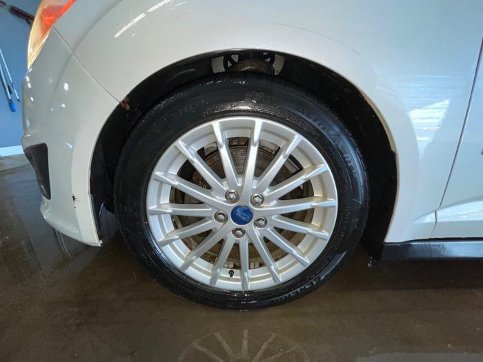 2013 ford c-max-hybrid se with 121100 miles for sale near elk-river, minnesota 15b0799f80cf43cea85edcbb64c5bc99.jpeg