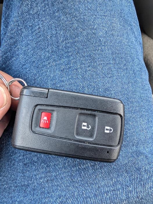 2006 toyota prius 4-door-liftback with 297498 miles for sale near elk-river, minnesota 15b20067b7c64435af31e33071d8d5be.jpg