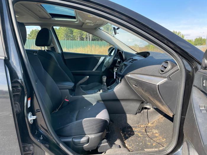 2010 mazda mazda3 s-grand-touring-5-door with 131066 miles for sale near elk-river, minnesota 15e8214f903f412cbd93bef974782c7b.jpeg
