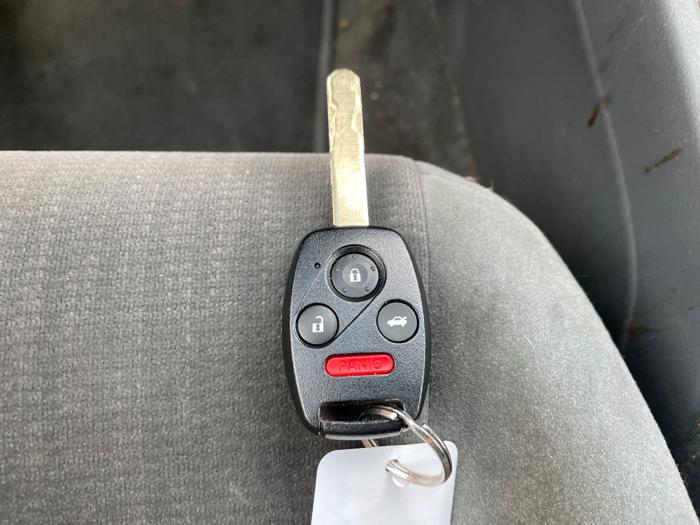 2004 honda accord lx-sedan-at-with-front-side-airbags with 155004 miles for sale near elk-river, minnesota 160340ea67cc4b8eab0151dffcb91488.jpg