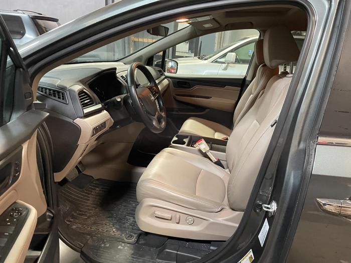 2019 honda odyssey exl---exl-nr with 10726 miles for sale near elk-river, minnesota 161baacdae7e454facf1ed1ed9642f24.jpg