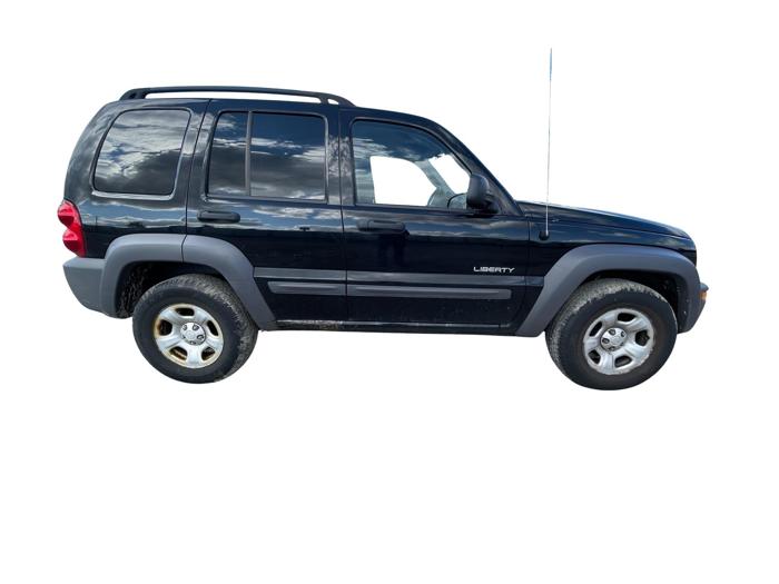 2004 jeep liberty sport-4wd with 132667 miles for sale near elk-river, minnesota 165cec7ab95c4006a2349288899fcc9c.jpg