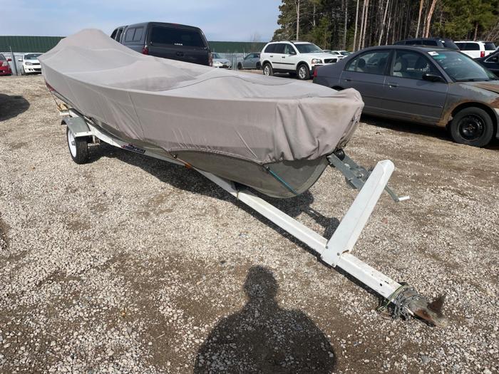 1986 lund boat-co- for sale near elk-river, minnesota 166d4cd089d241fc97fac0685408660e.jpg