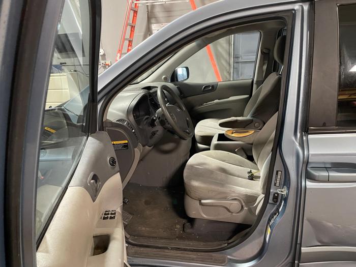 2014 kia sedona lx with 178845 miles for sale near elk-river, minnesota 167bedfa6d85409f9281ddc1c32a5f1e.jpg