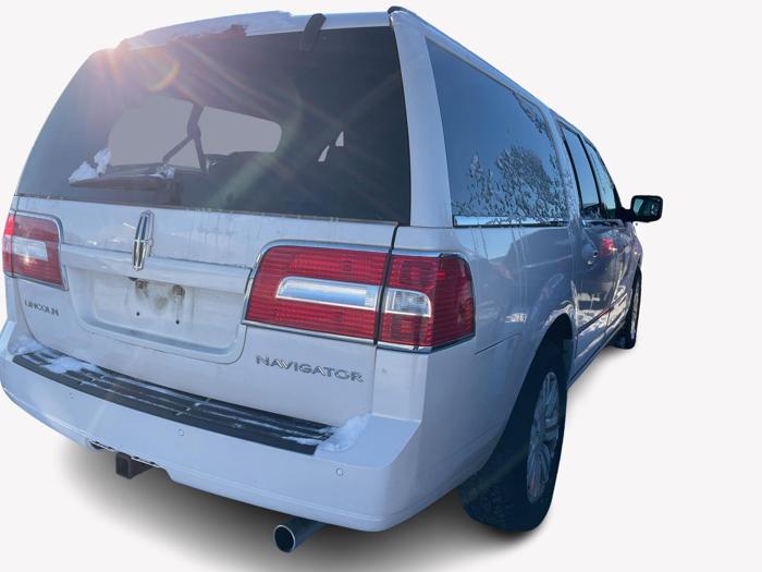 2011 lincoln navigator l with 218229 miles for sale near elk-river, minnesota 168af677600a41e3b3d1efd7a73f78c9.jpg