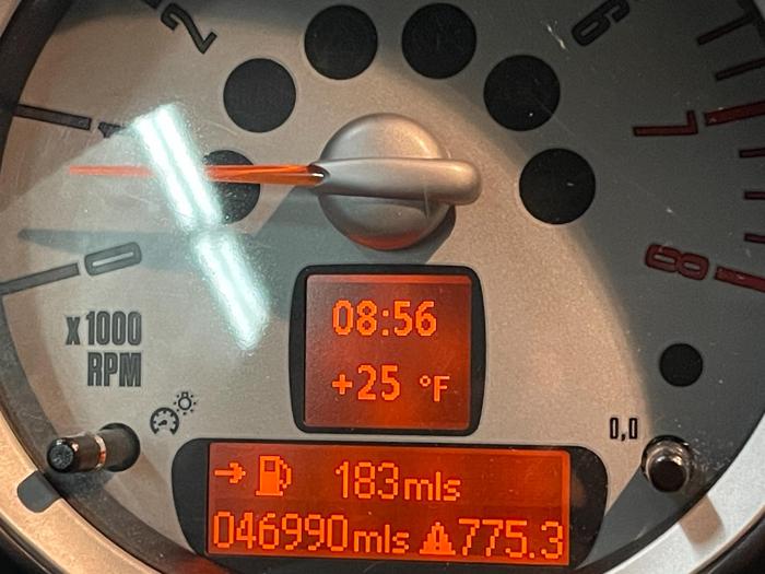 2008 mini cooper with 46990 miles for sale near elk-river, minnesota 169a49bae1c3402fb42400fdba57bb2c.jpg