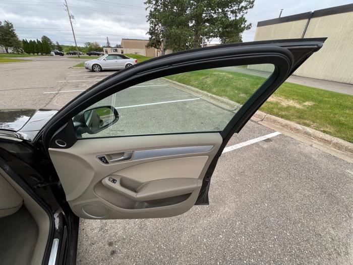 2011 audi a4-avant 2.0t-quattro-tiptronic with 186212 miles for sale near eden-prairie, minnesota 16b40b8e79084424831365d855fcc7d0.jpeg