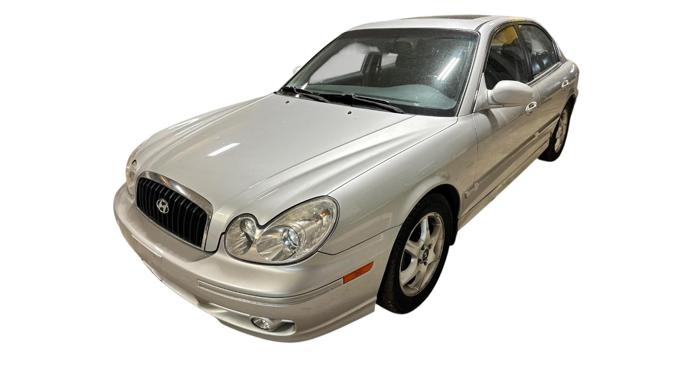 2005 hyundai sonata gls with 113871 miles for sale near elk-river, minnesota 17214aee50af4f8fa2f146187510264d.jpg