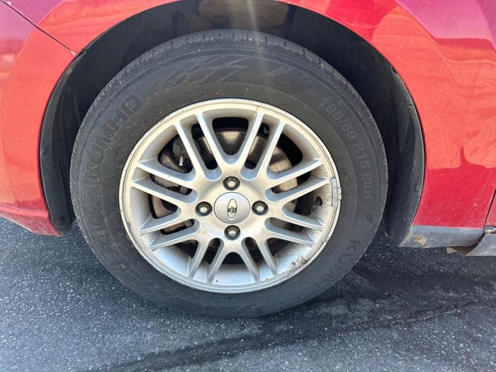 2009 ford focus se-sedan with 199899 miles for sale near elk-river, minnesota 17841f89df554fad9553c68c4d69f575.jpeg