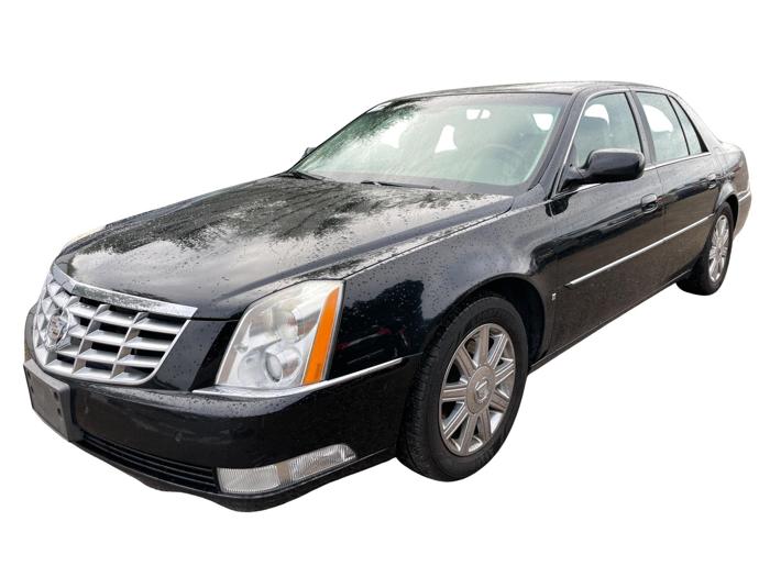 2006 cadillac dts sedan with 146226 miles for sale near elk-river, minnesota 17beb61d1807456b96d3490dc84d9369.jpg