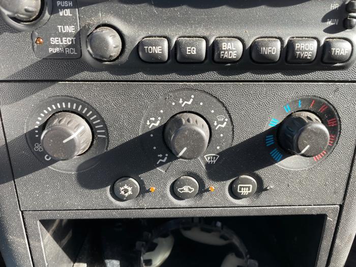 2006 pontiac grand-prix base with 253924 miles for sale near elk-river, minnesota 17cd3cfdb5b643fc992debaa542439fc.jpeg