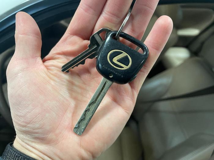 1996 lexus es 300 with 149180 miles for sale near elk-river, minnesota 17d236f3af194f049bf0c60d8ea2b14a.jpg