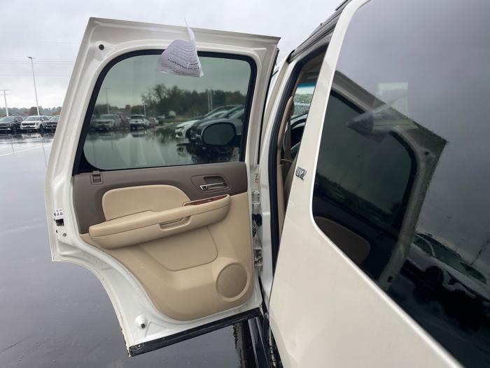 2012 chevrolet tahoe ltz-4wd with 200176 miles for sale near rochester, minnesota 181450d96c4c40a6bb71b0a5d0ba92f3.jpeg
