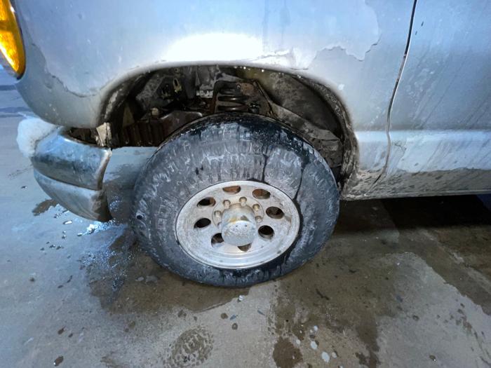 1998 ford econoline e250 with 206866 miles for sale near elk-river, minnesota 1814fba4a0244daaa50c5047f6b40ff9.jpeg