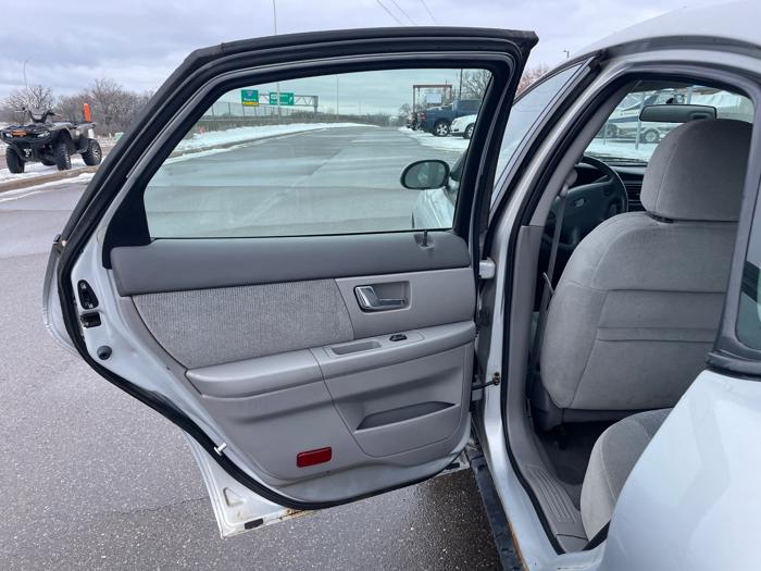 2000 ford taurus se-svg with 158859 miles for sale near elk-river, minnesota 18196f7b32ec409185d44971eded08bf.jpeg