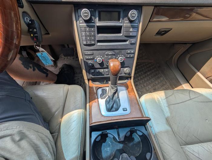 2007 volvo xc90 v8 for sale near elk-river, minnesota 184bec3acfd84377a41ce4e7a370d882.jpg