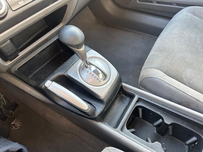 2008 honda civic lx-sedan-at with 116927 miles for sale near elk-river, minnesota 184fcc82d0b34d11aaceac337528ecec.jpeg