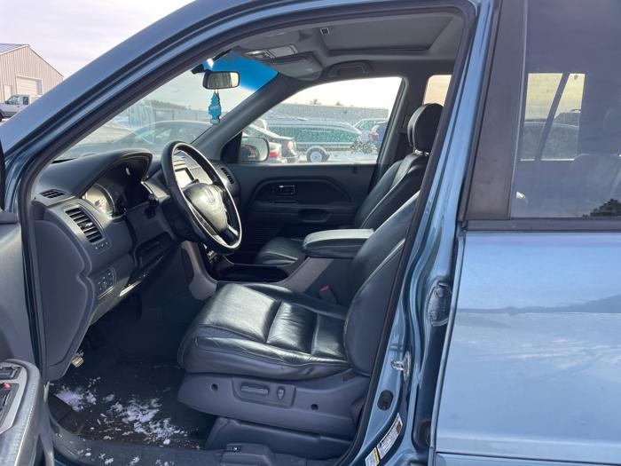 2007 honda pilot ex-l(-with-navi) with 212338 miles for sale near elk-river, minnesota 18688e5ccd564c5191fbdb0247d13d7c.jpg