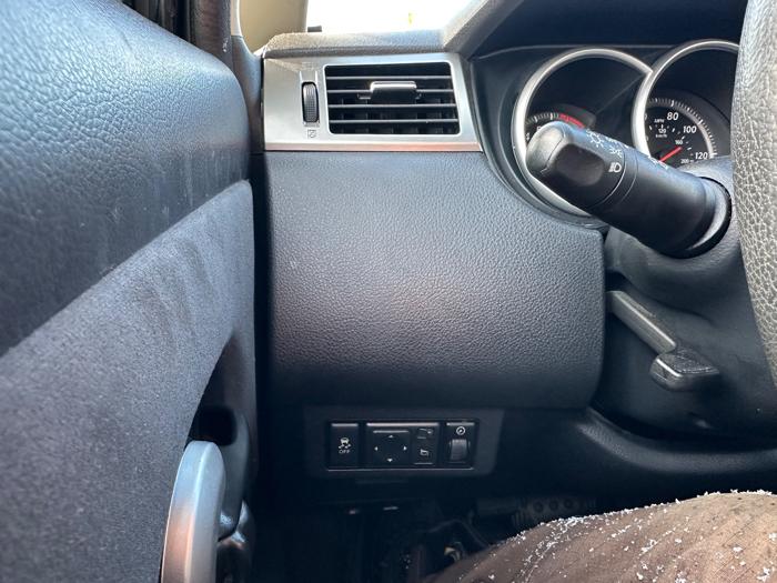 2012 nissan versa 1.8-sl-hatchback with 108492 miles for sale near elk-river, minnesota 187d80ccca0f47c681335f19487fd1e6.jpeg