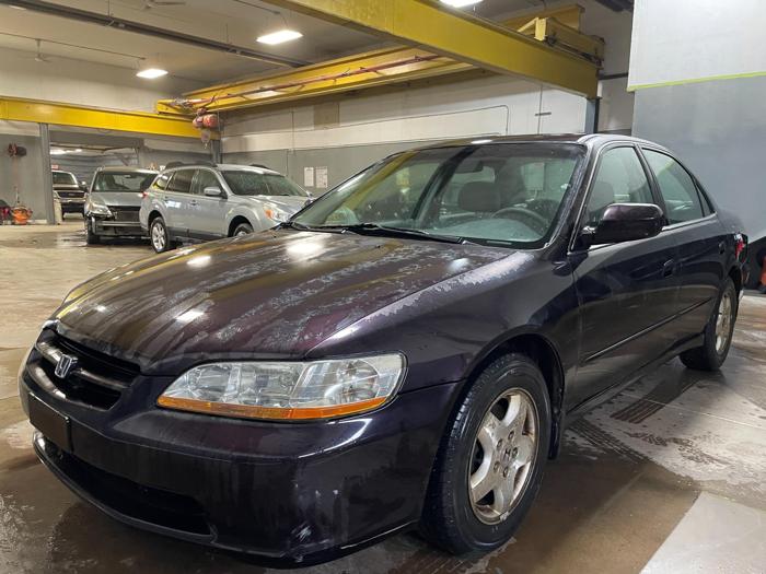 1999 honda accord ex-v6 with 153354 miles for sale near elk-river, minnesota 18883a9200c3417fb618da064d66e645.jpg