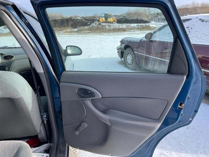 2000 ford focus se with 107491 miles for sale near elk-river, minnesota 188af9e260c342c4ae666e95784d5db4.jpg