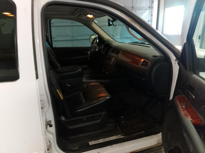 2007 chevrolet avalanche ls-4wd with 228982 miles for sale near elk-river, minnesota 18b2fa31fe214021aa1964167f71a52d.jpg