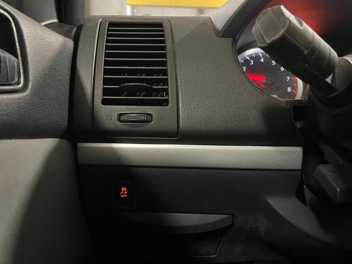 2012 nissan sentra s with 131302 miles for sale near elk-river, minnesota 18f2dad170b14b7e93975311a9cc7c86.jpg