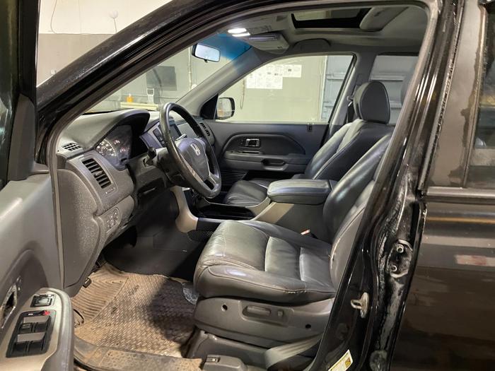 2006 honda pilot ex-l(-with-navi) with 289760 miles for sale near elk-river, minnesota 19166f0febcb4d499b4a194143b8b032.jpg