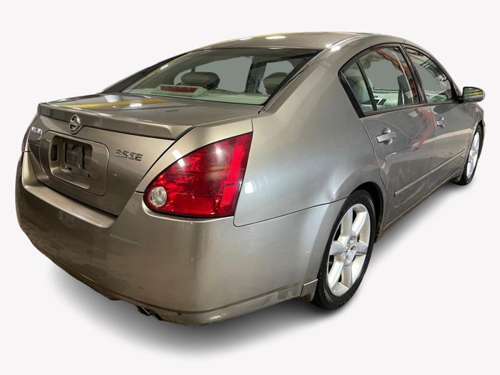 2004 Nissan Maxima