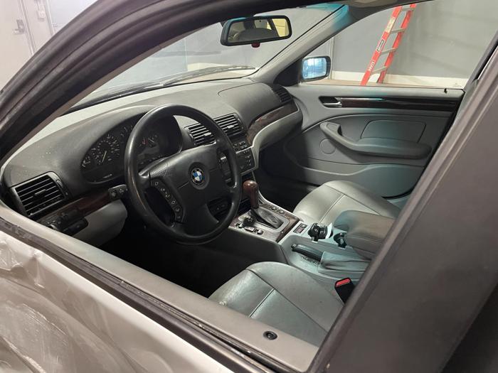 2003 bmw 325i with 136481 miles for sale near elk-river, minnesota 191e6e0d548c4fa58295f894900ee6f6.jpg
